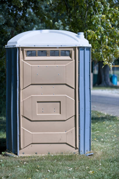 Best Luxury portable toilet rental  in Salina, KS